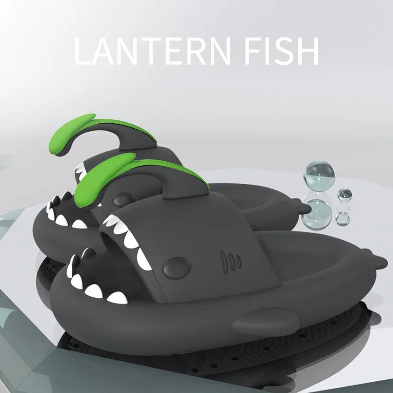 SharkSnaps™ Haaien Slippers combineren met  verwisselbare accessoire