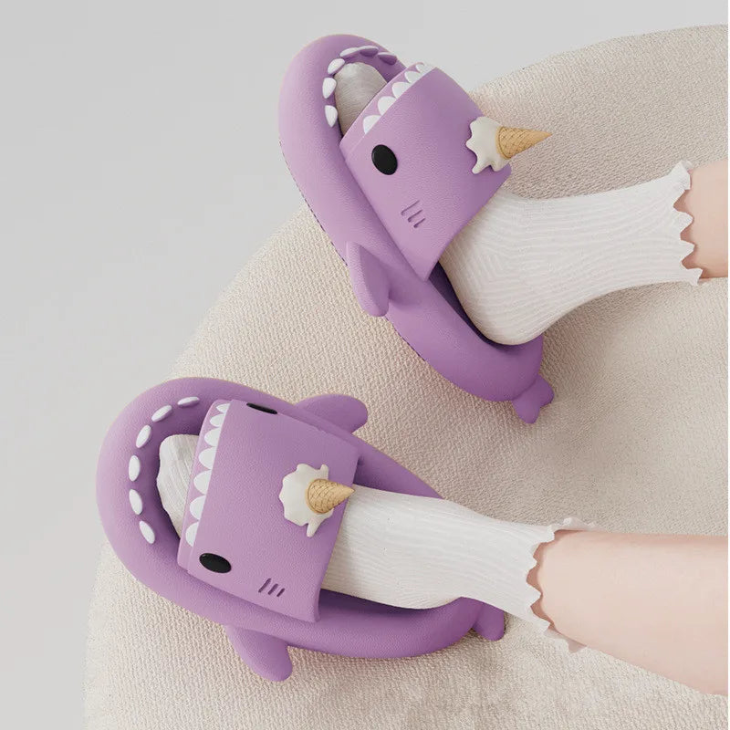 SharkSnaps™ Haaien Slippers combineren met  verwisselbare accessoire